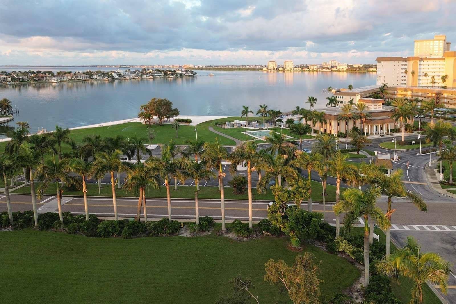 5200 BRITTANY DRIVE S, #206, St Petersburg, FL 33715