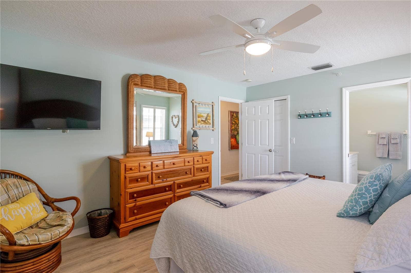1904 GULF BOULEVARD, #D, Indian Rocks Beach, FL 33785 1904 GULF BOULEVARD, #D, Indian Rocks Beach, FL 33785