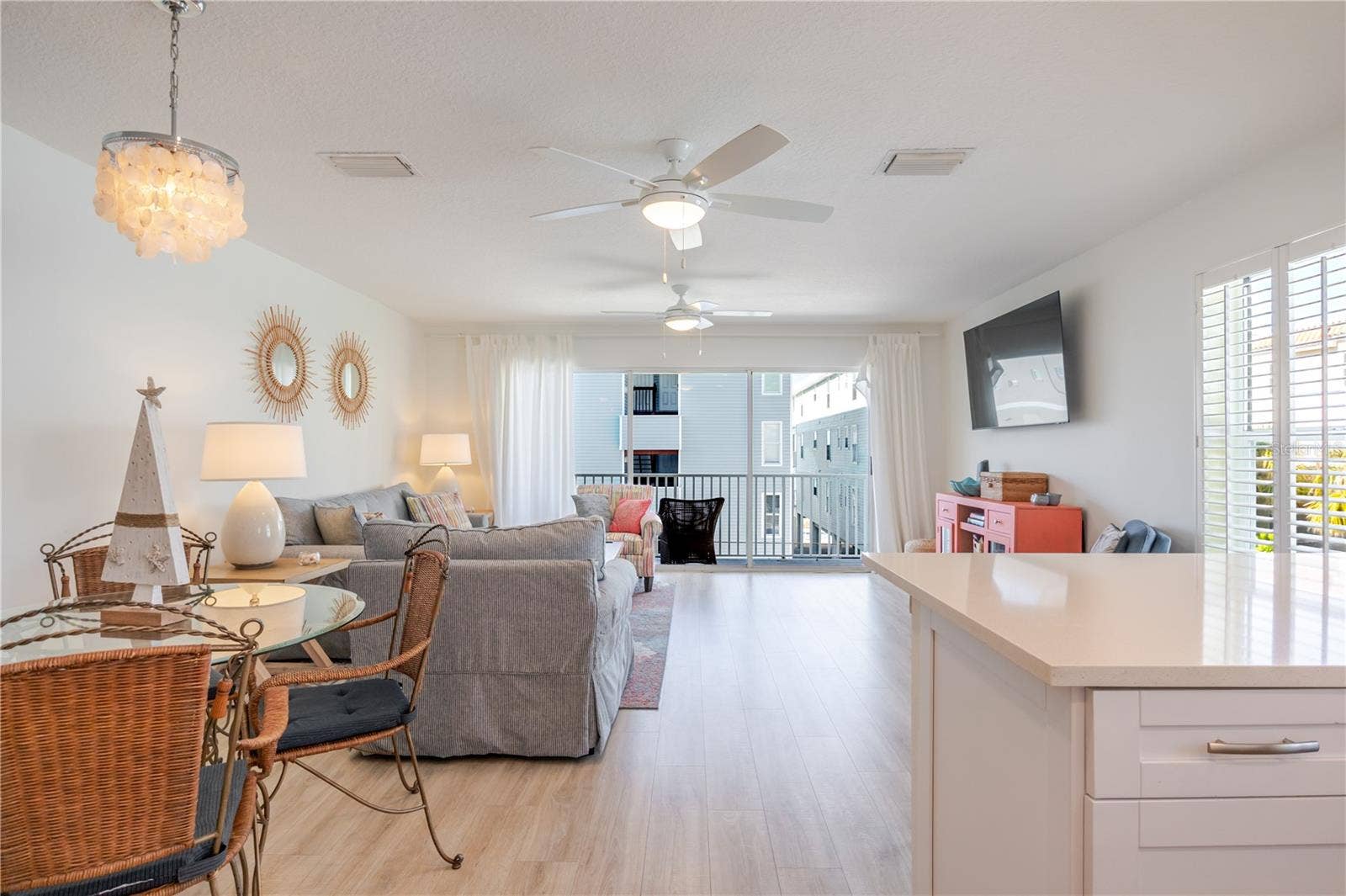 1904 GULF BOULEVARD, #D, Indian Rocks Beach, FL 33785 1904 GULF BOULEVARD, #D, Indian Rocks Beach, FL 33785