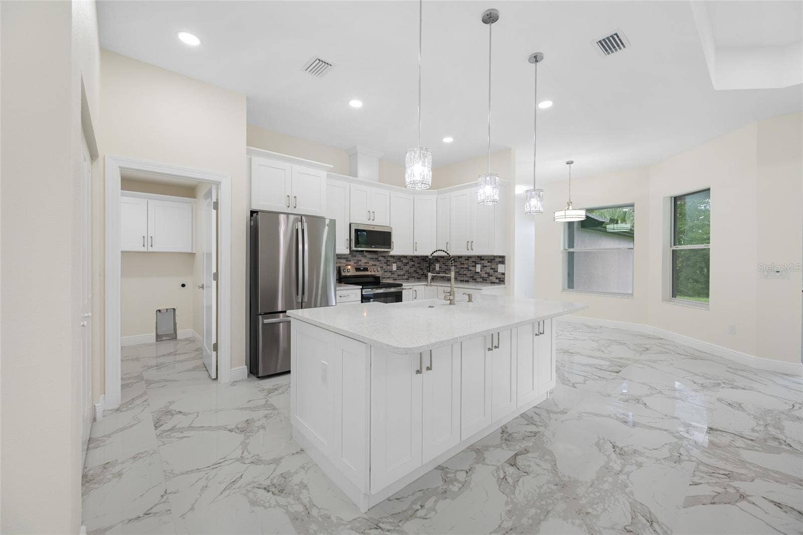 8207 CHRISTOPHER LANE, Weeki Wachee, FL 34613