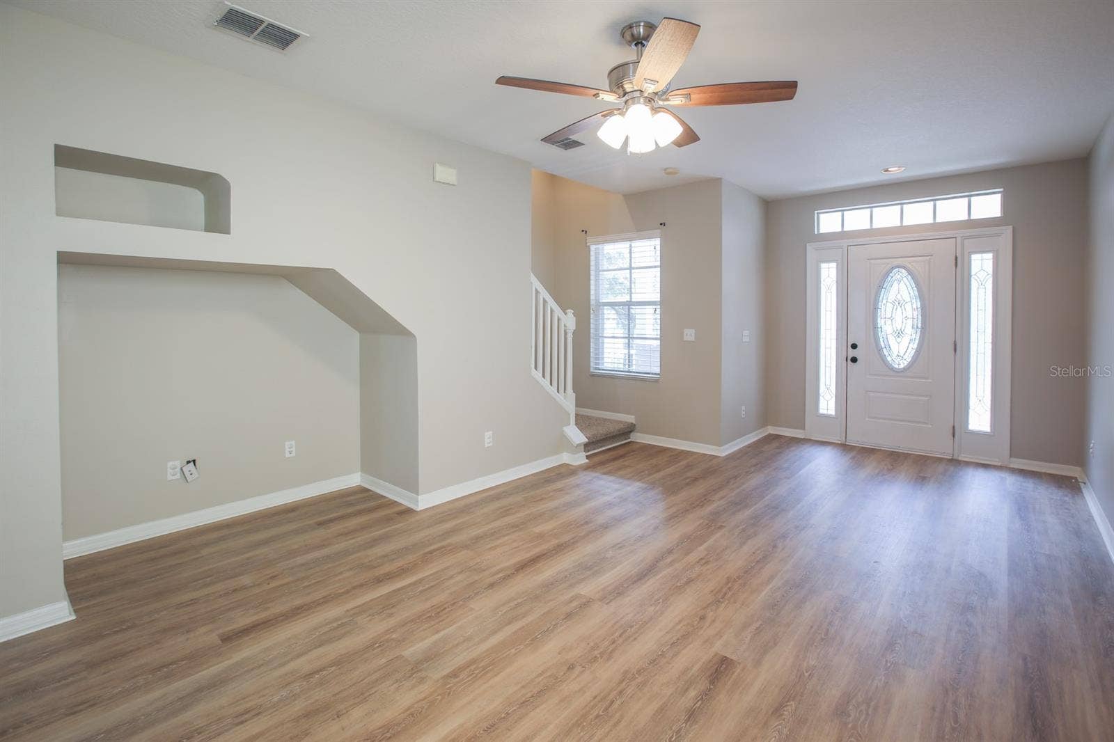 16244 BRIDGEWALK DRIVE, Lithia, FL 33547 16244 BRIDGEWALK DRIVE, Lithia, FL 33547
