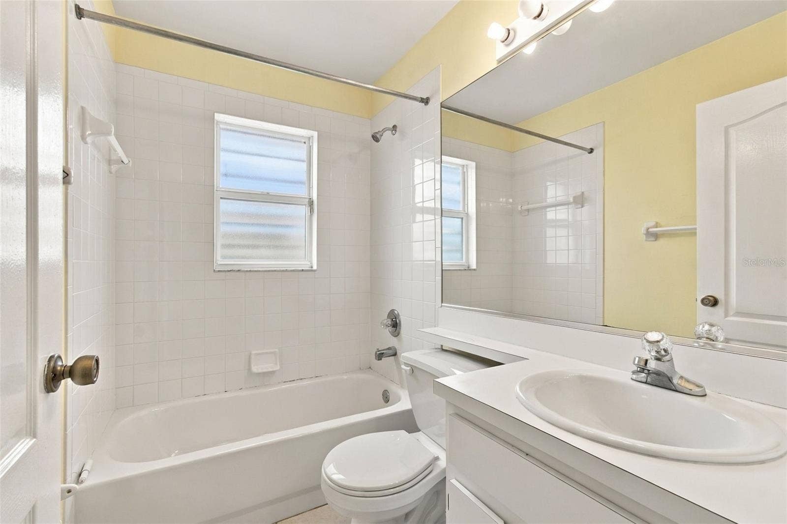 610 LAKEMONT DRIVE, Brandon, FL 33510 Secondary bathroom