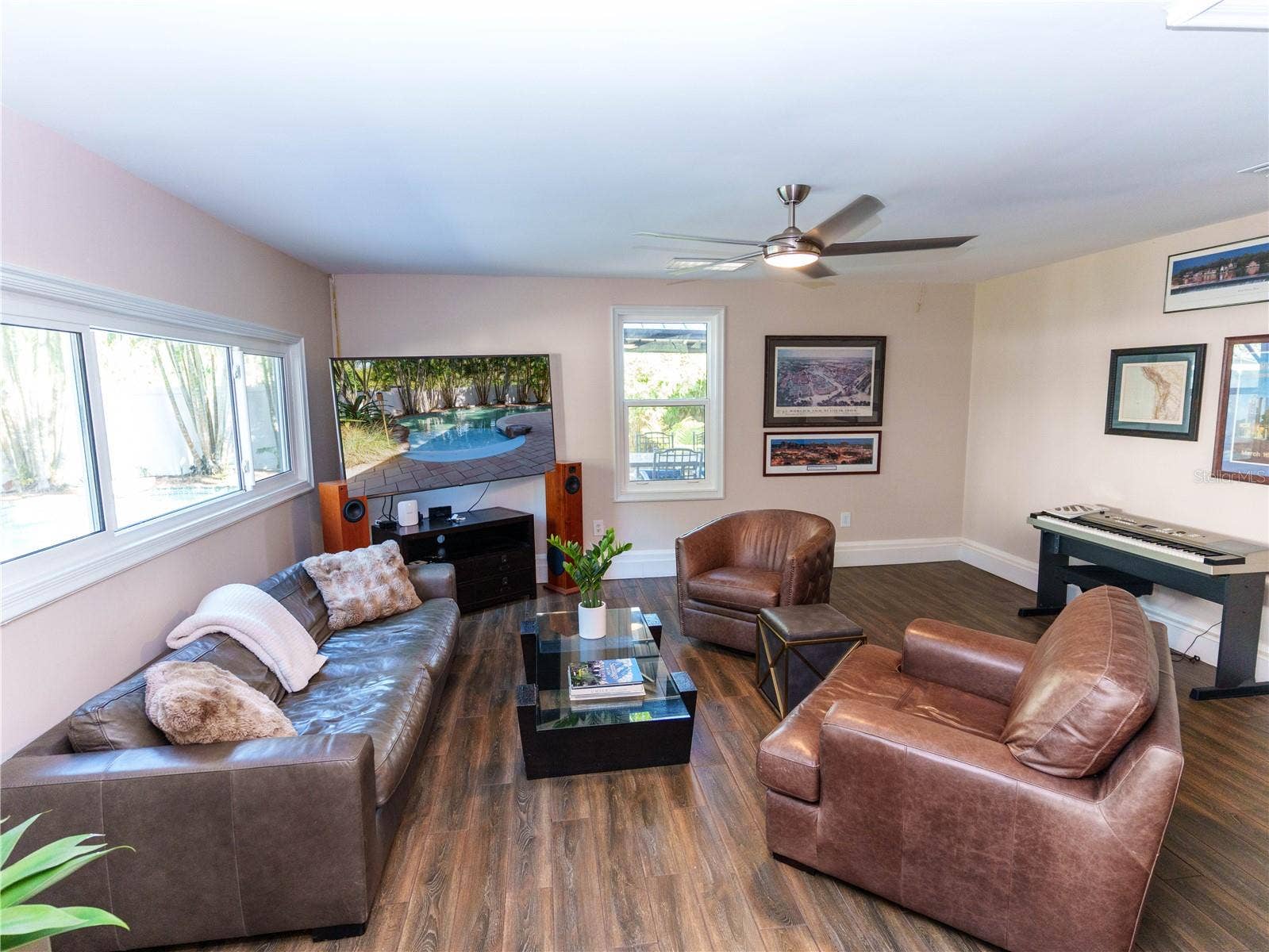 2633 W SUNSET DRIVE, Tampa, FL 33629 2633 W SUNSET DRIVE, Tampa, FL 33629