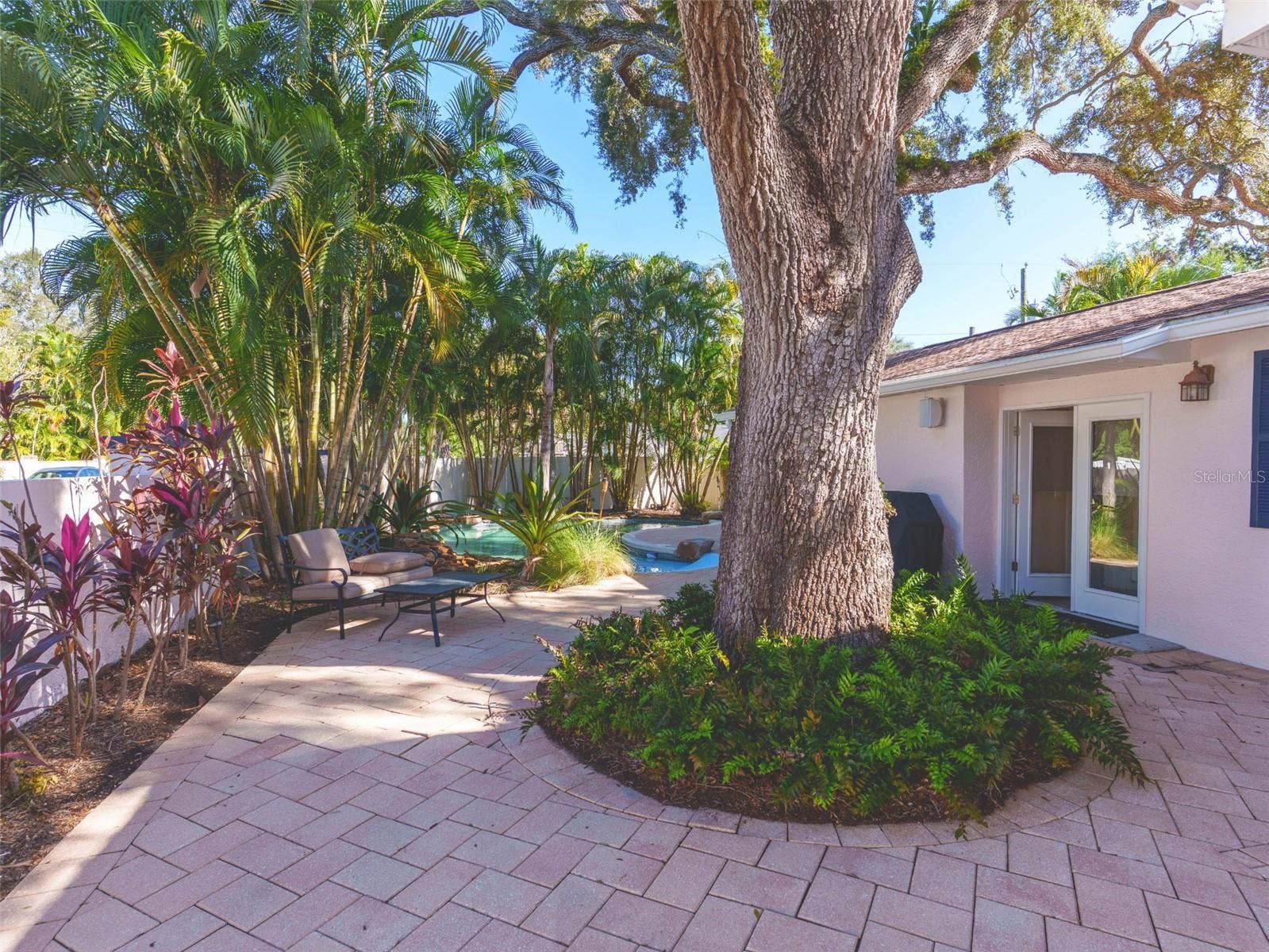 2633 W SUNSET DRIVE, Tampa, FL 33629 2633 W SUNSET DRIVE, Tampa, FL 33629