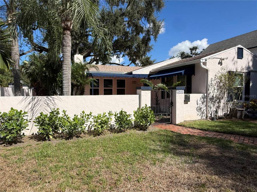 Property photo for 2633 W SUNSET DRIVE, Tampa, FL
