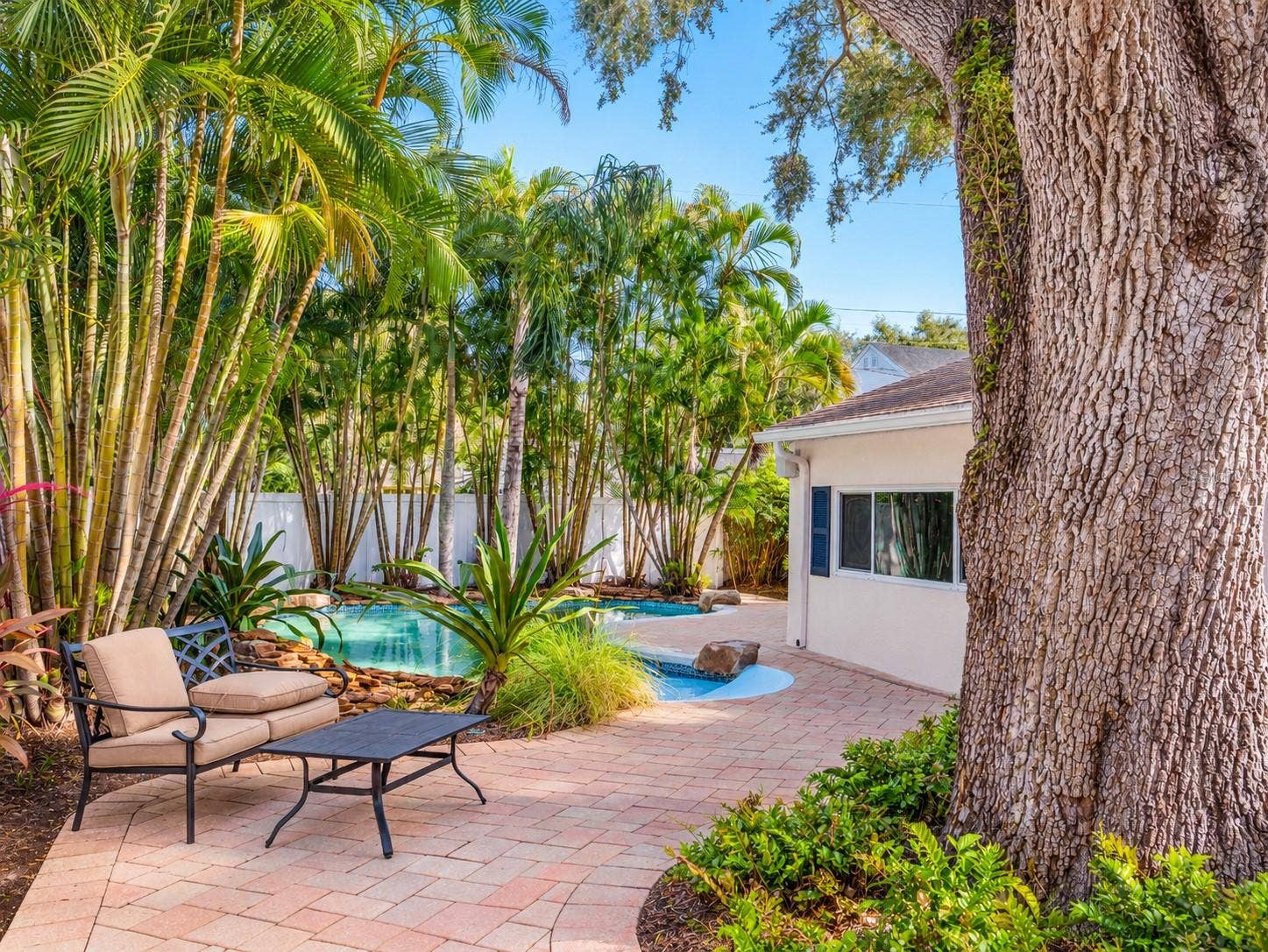 2633 W SUNSET DRIVE, Tampa, FL 33629 2633 W SUNSET DRIVE, Tampa, FL 33629