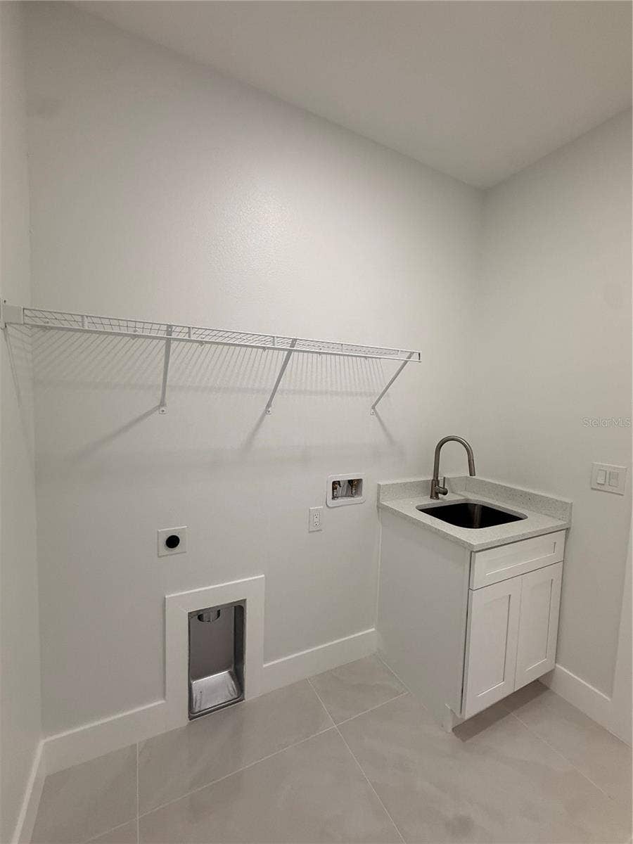 8606 N ALASKA STREET, Tampa, FL 33604 8606 N ALASKA STREET, Tampa, FL 33604