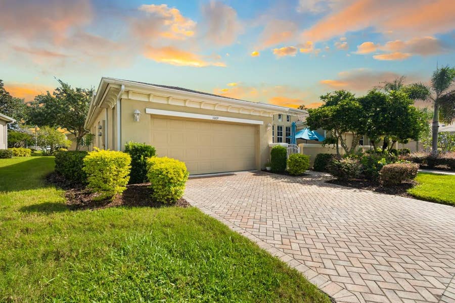 Property photo for 1009 CHELSEA GREENS COURT, #37, Sun City Center, FL