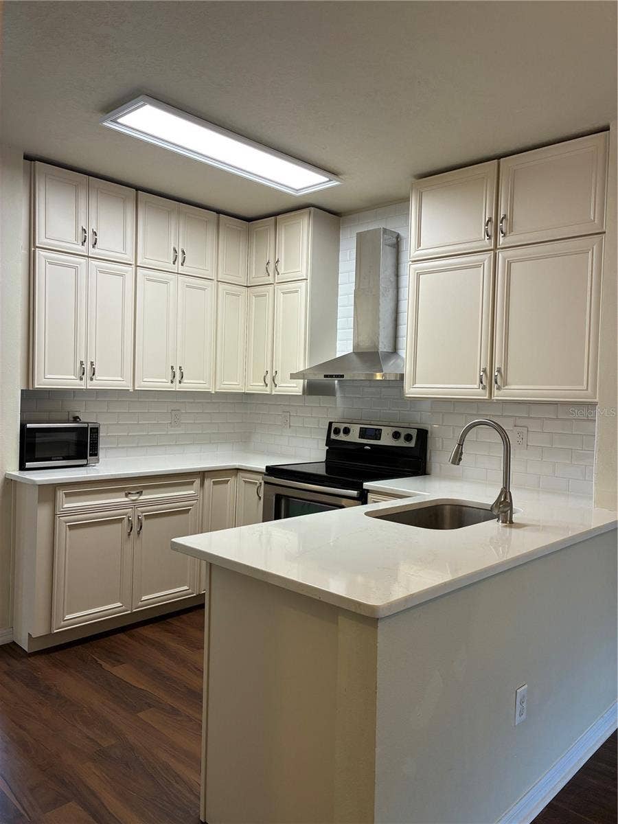 30153 BARNABY LANE, Wesley Chapel, FL 33543