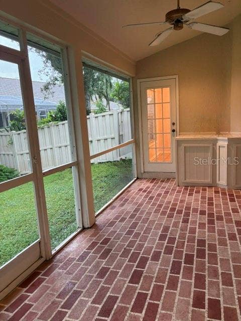 402 DATE PALM COURT NE, St Petersburg, FL 33703 Back Lanai