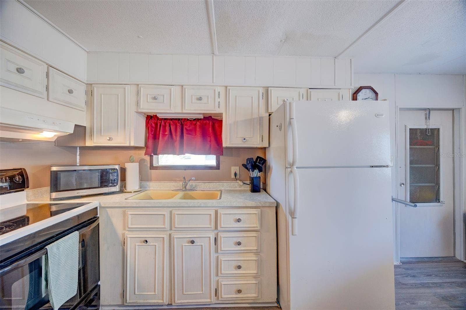 7387 WESTERN CIRCLE DRIVE, Brooksville, FL 34613 7387 WESTERN CIRCLE DRIVE, Brooksville, FL 34613
