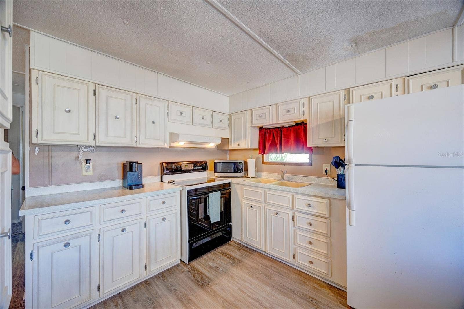 7387 WESTERN CIRCLE DRIVE, Brooksville, FL 34613 7387 WESTERN CIRCLE DRIVE, Brooksville, FL 34613