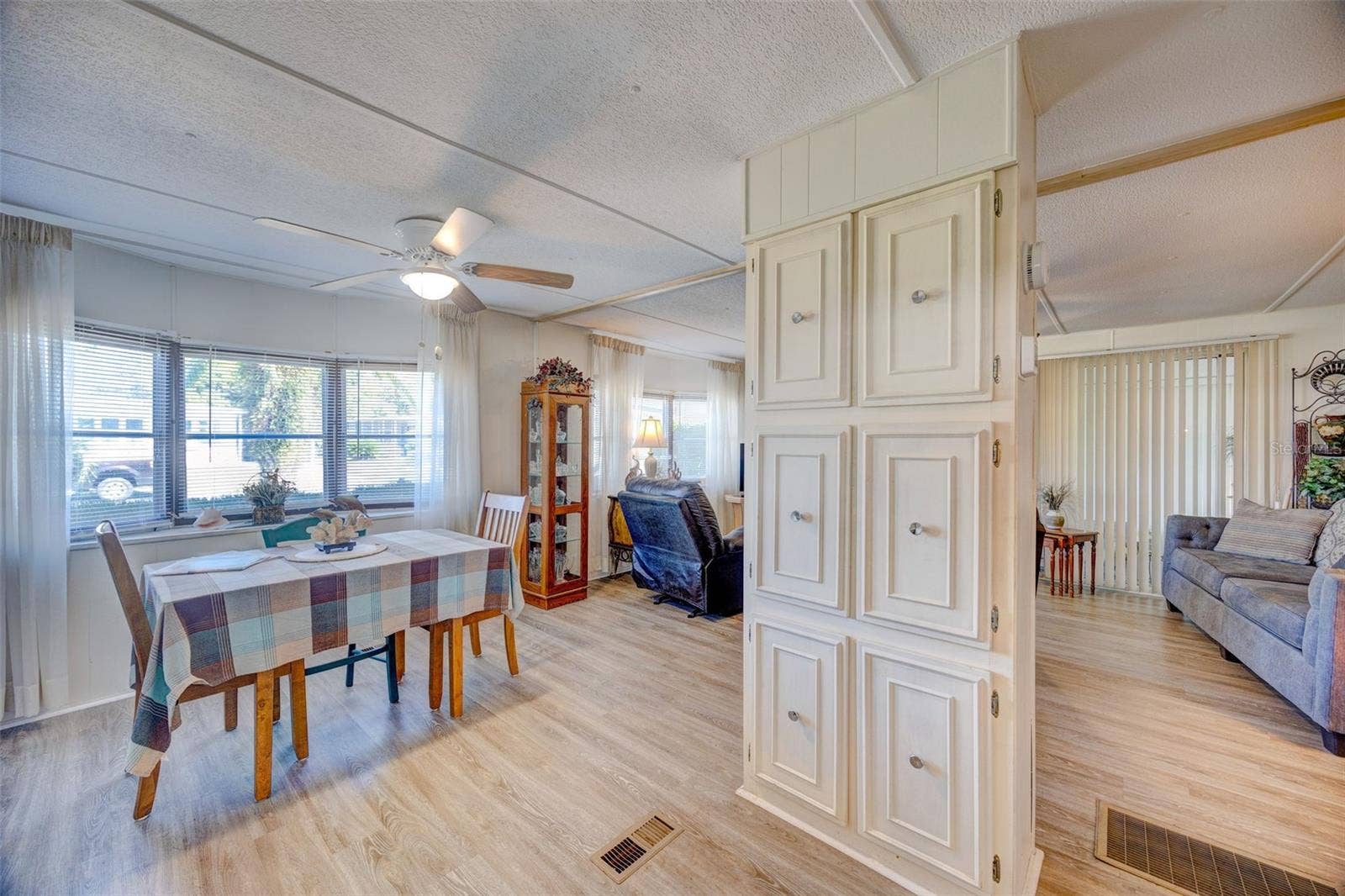 7387 WESTERN CIRCLE DRIVE, Brooksville, FL 34613 7387 WESTERN CIRCLE DRIVE, Brooksville, FL 34613