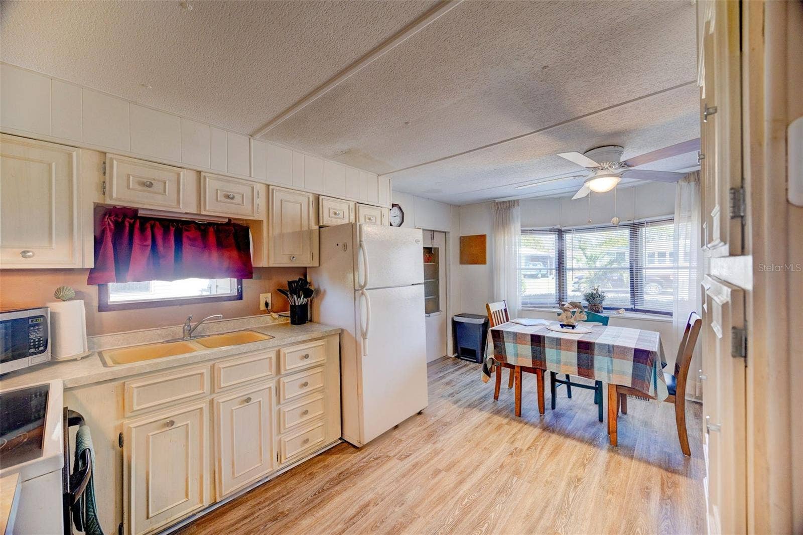 7387 WESTERN CIRCLE DRIVE, Brooksville, FL 34613 7387 WESTERN CIRCLE DRIVE, Brooksville, FL 34613