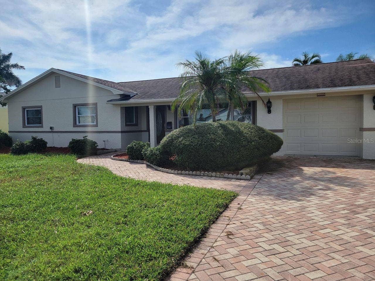 7880 2ND AVENUE S, St Petersburg, FL 33707 7880 2ND AVENUE S, St Petersburg, FL 33707
