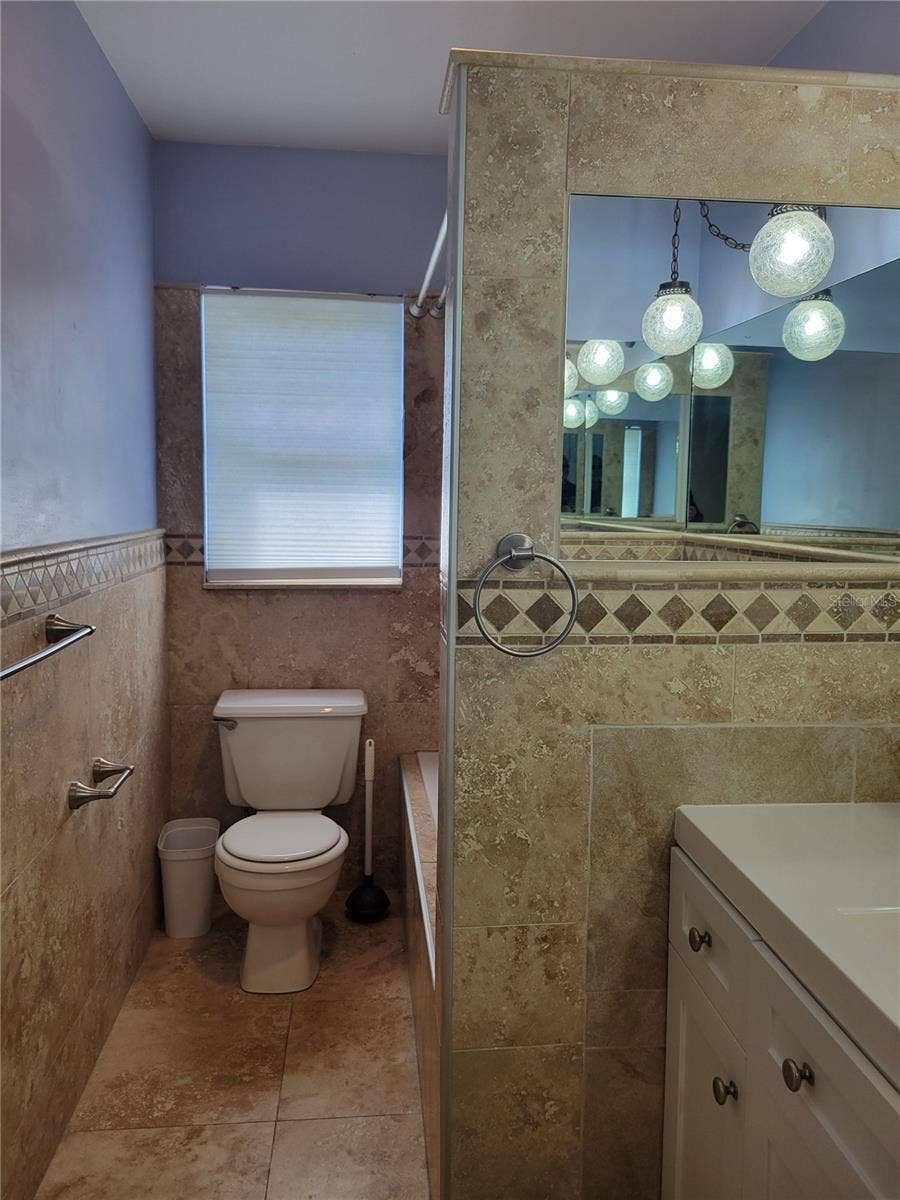 7880 2ND AVENUE S, St Petersburg, FL 33707 7880 2ND AVENUE S, St Petersburg, FL 33707