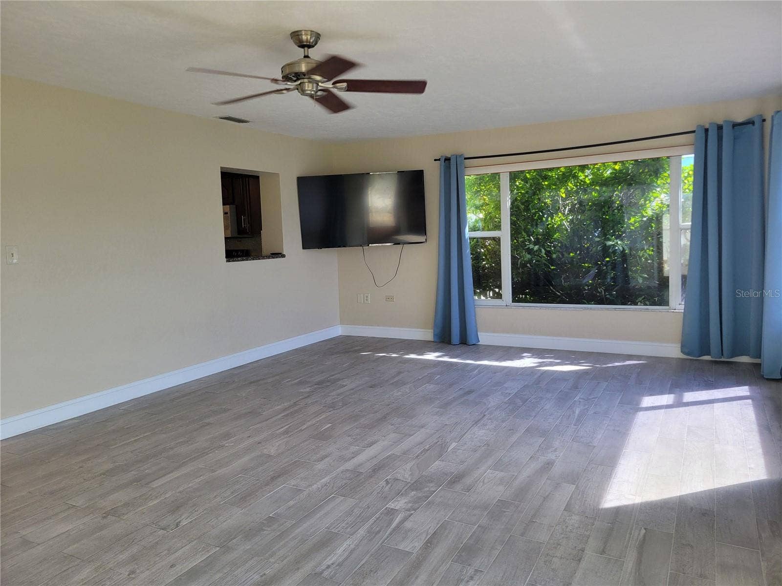 7880 2ND AVENUE S, St Petersburg, FL 33707 7880 2ND AVENUE S, St Petersburg, FL 33707
