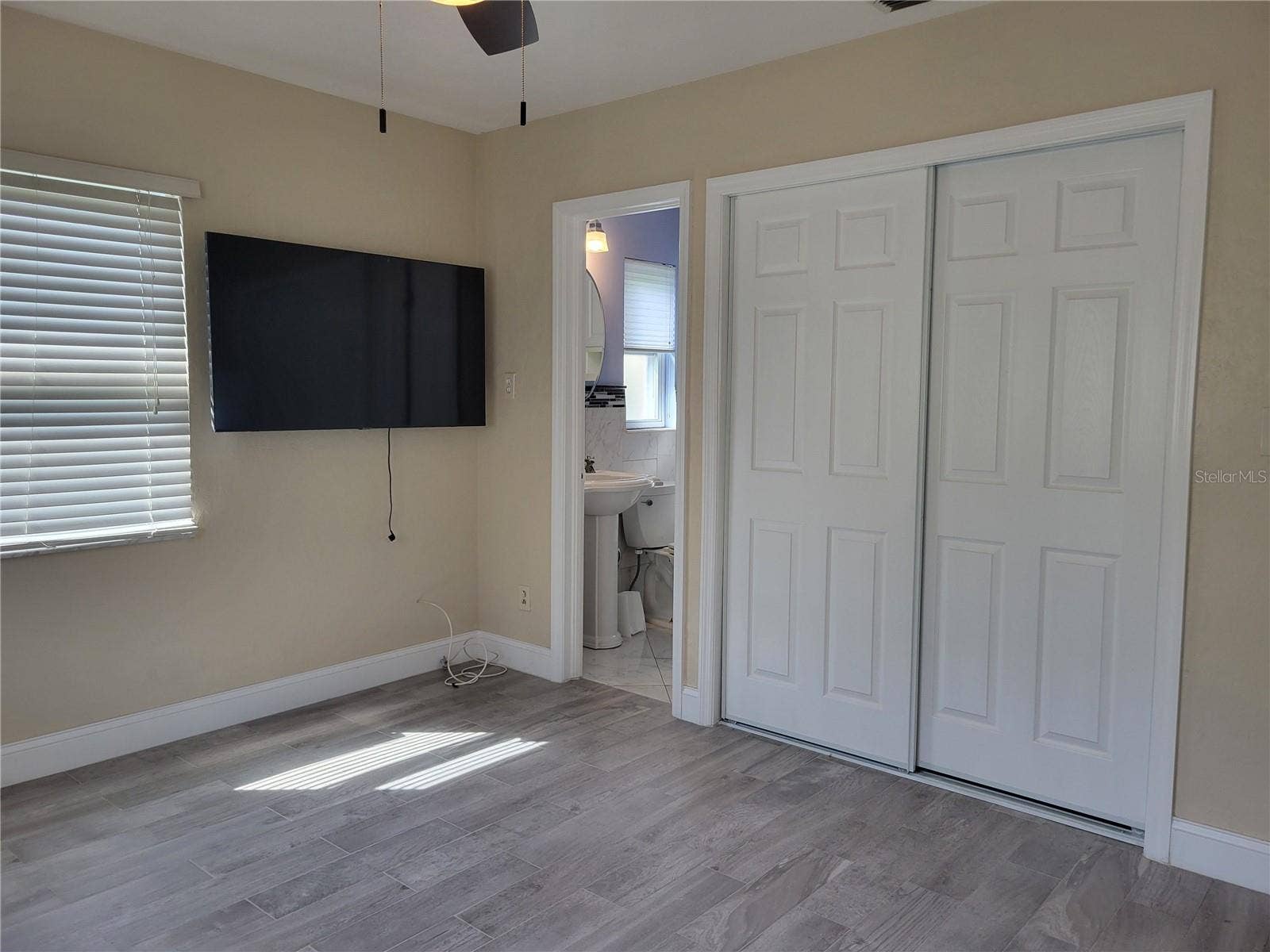 7880 2ND AVENUE S, St Petersburg, FL 33707 7880 2ND AVENUE S, St Petersburg, FL 33707