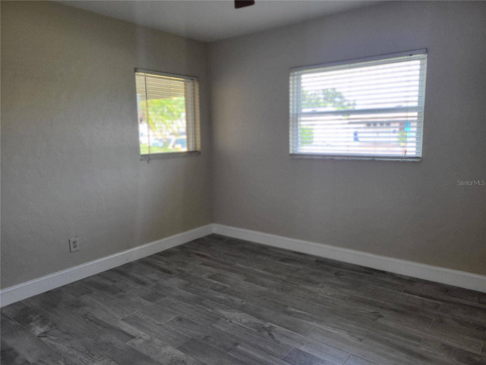 7880 2ND AVENUE S, St Petersburg, FL 33707 7880 2ND AVENUE S, St Petersburg, FL 33707