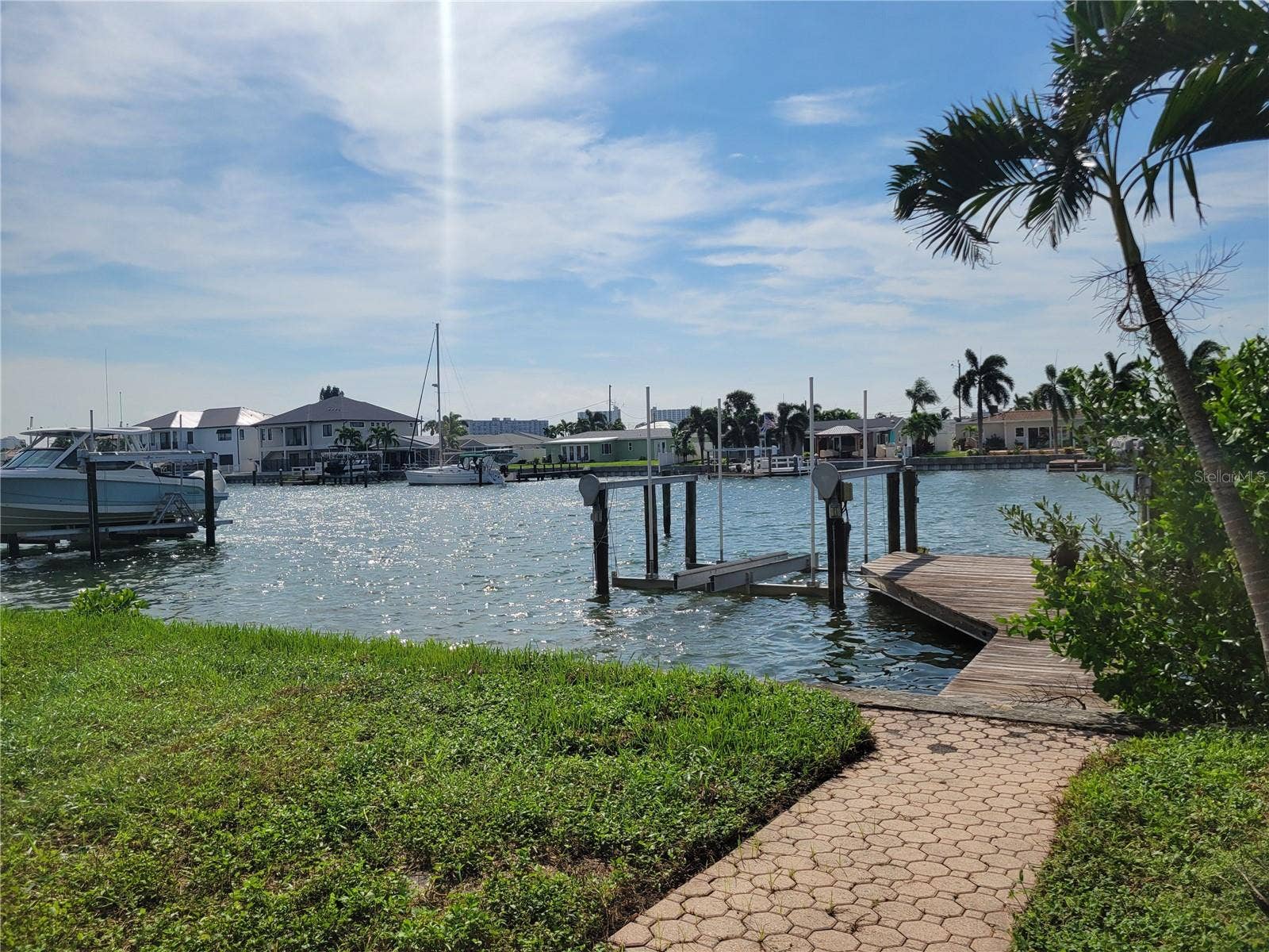7880 2ND AVENUE S, St Petersburg, FL 33707 7880 2ND AVENUE S, St Petersburg, FL 33707