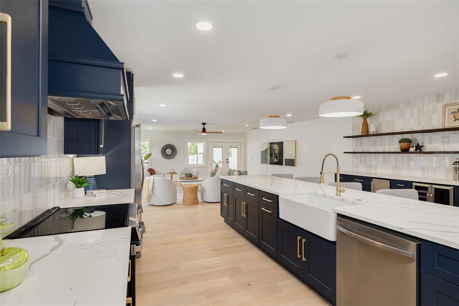 2725 4TH AVENUE S, St Petersburg, FL 33712 2725 4TH AVENUE S, St Petersburg, FL 33712
