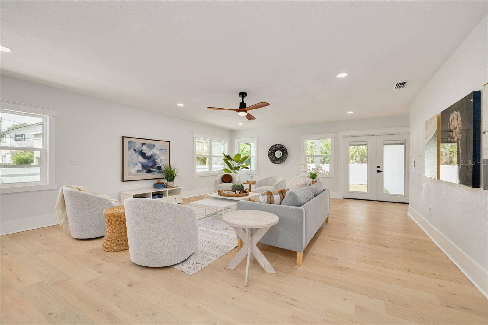 2725 4TH AVENUE S, St Petersburg, FL 33712 2725 4TH AVENUE S, St Petersburg, FL 33712