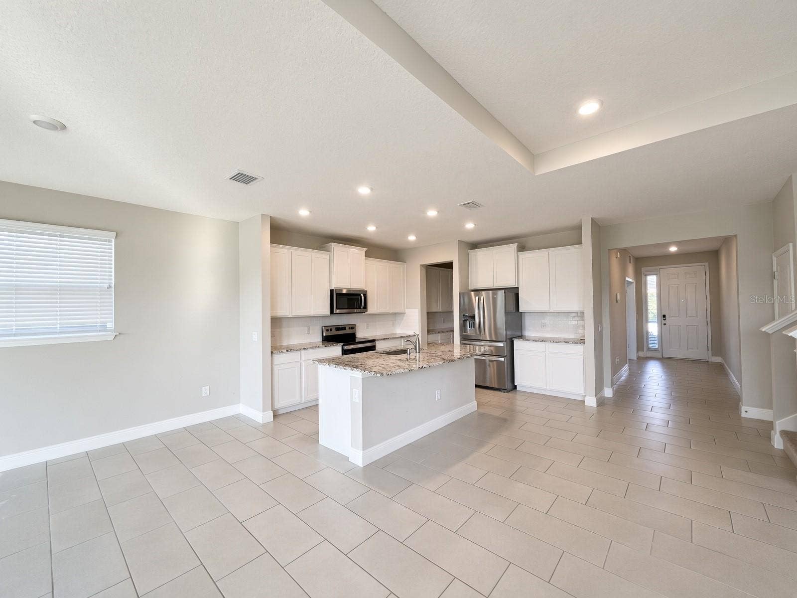 140 BRIGHT IBIS AVENUE, Apollo Beach, FL 33572 Dining/Kitchen