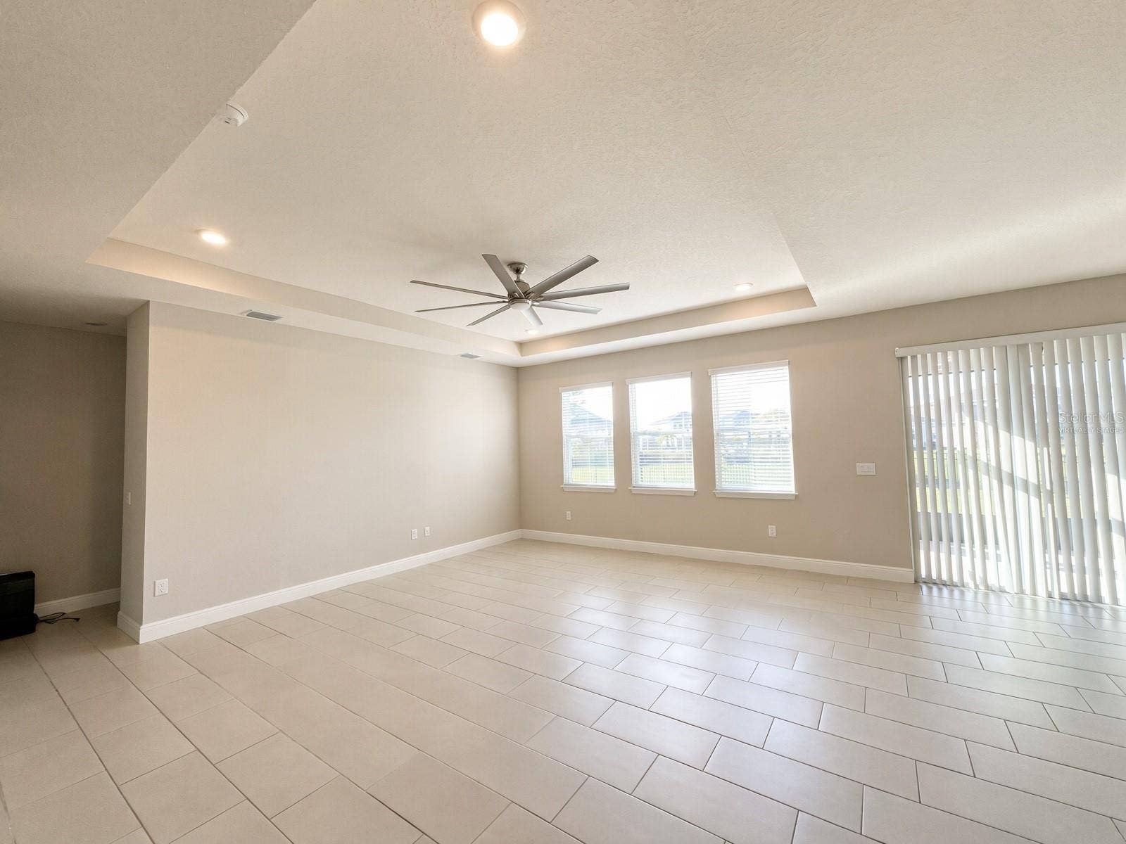 140 BRIGHT IBIS AVENUE, Apollo Beach, FL 33572 Great Room-Virtually Staged