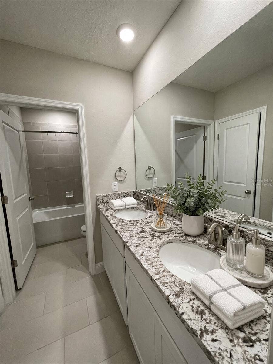 140 BRIGHT IBIS AVENUE, Apollo Beach, FL 33572 2nd Bathroom-Virtually staged