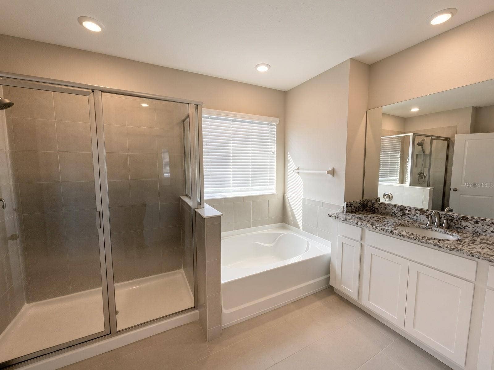 140 BRIGHT IBIS AVENUE, Apollo Beach, FL 33572 Master Bath