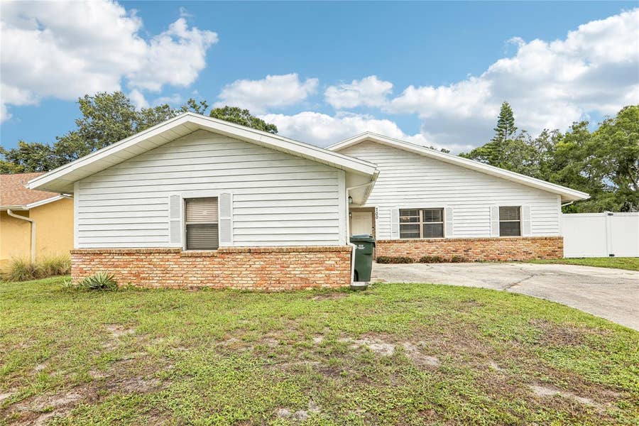 Property photo for 700 13TH COURT SW, Largo, FL