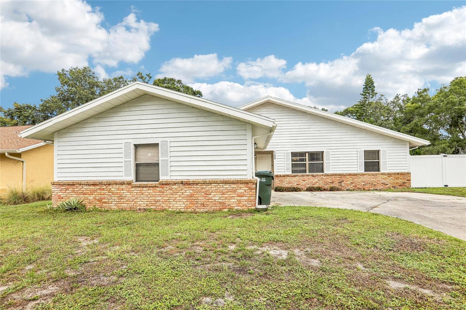 700 13TH COURT SW, Largo, FL 33770 700 13TH COURT SW, Largo, FL 33770