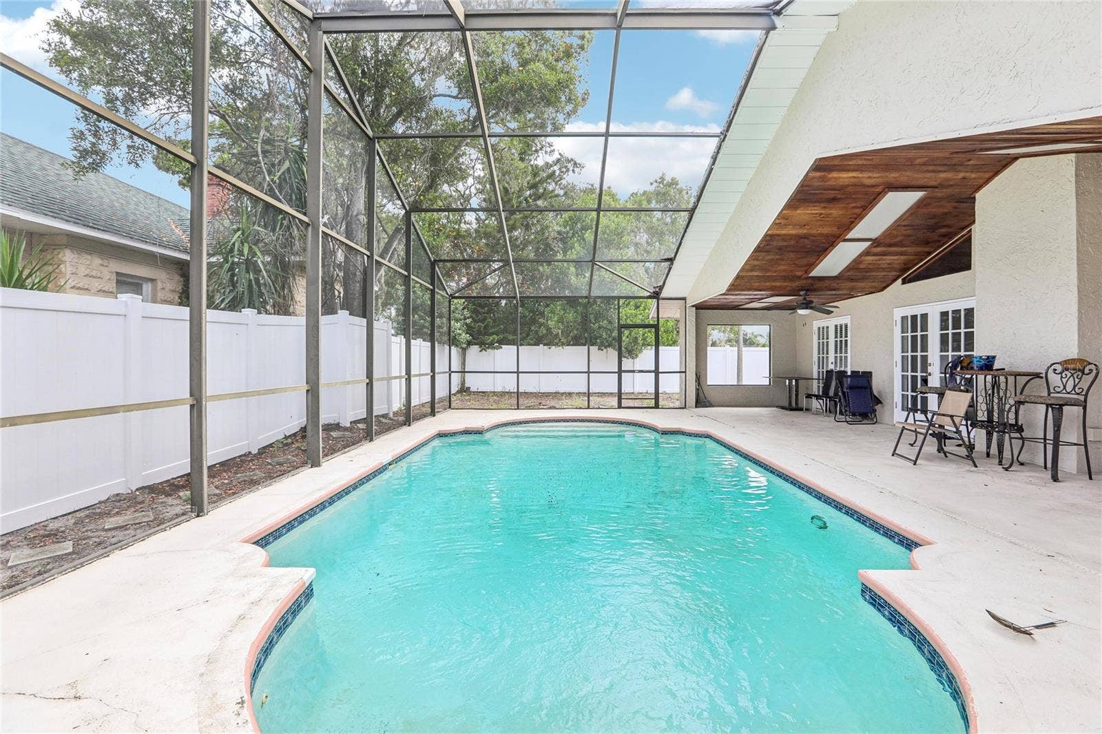 700 13TH COURT SW, Largo, FL 33770 700 13TH COURT SW, Largo, FL 33770