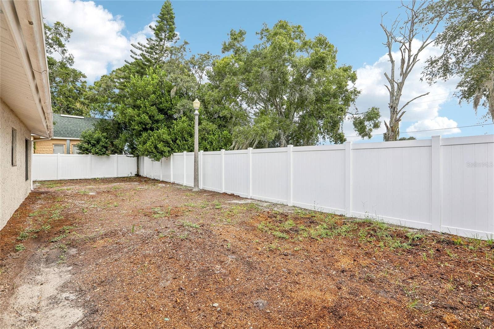 700 13TH COURT SW, Largo, FL 33770 700 13TH COURT SW, Largo, FL 33770