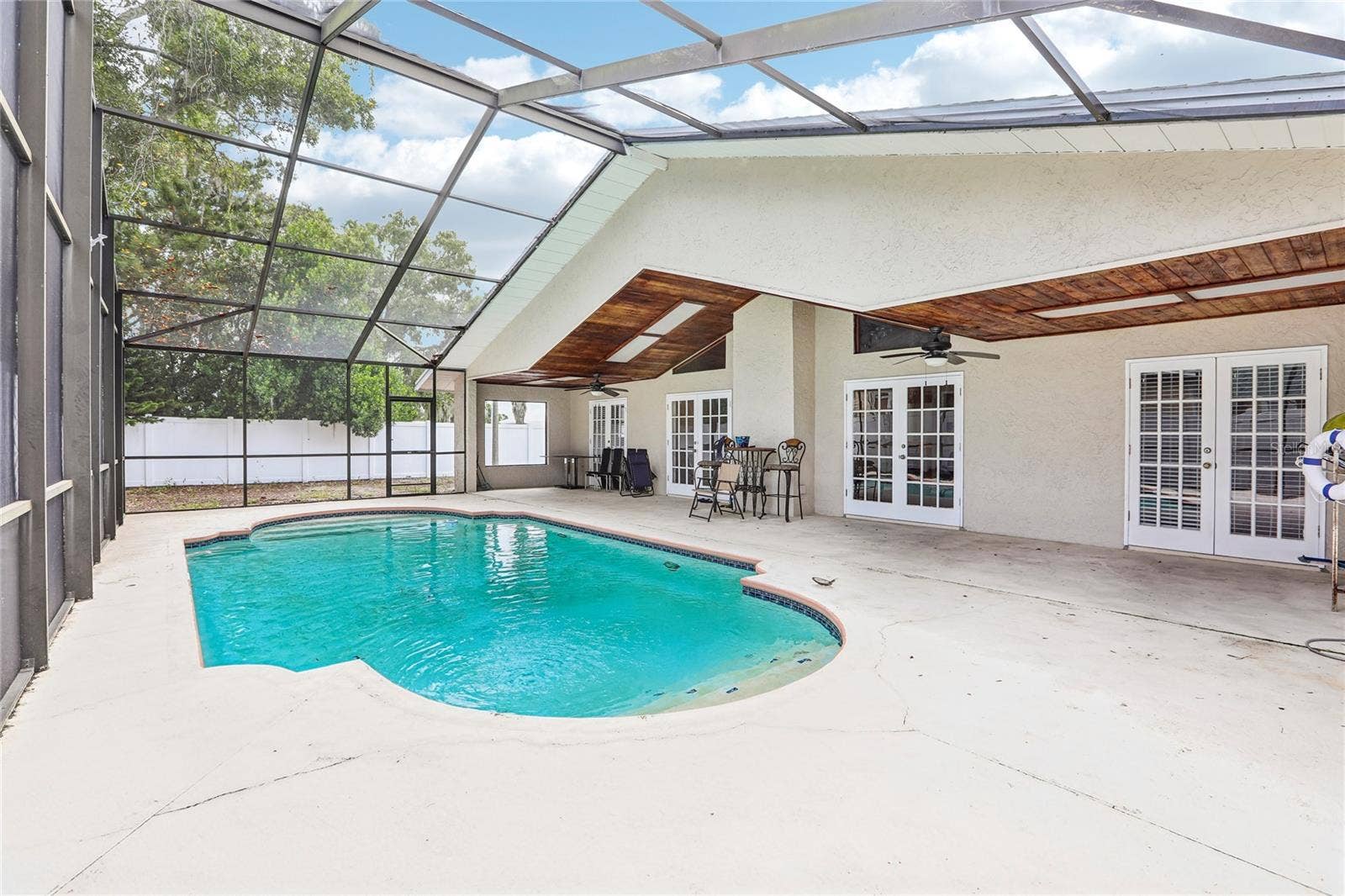 700 13TH COURT SW, Largo, FL 33770 700 13TH COURT SW, Largo, FL 33770