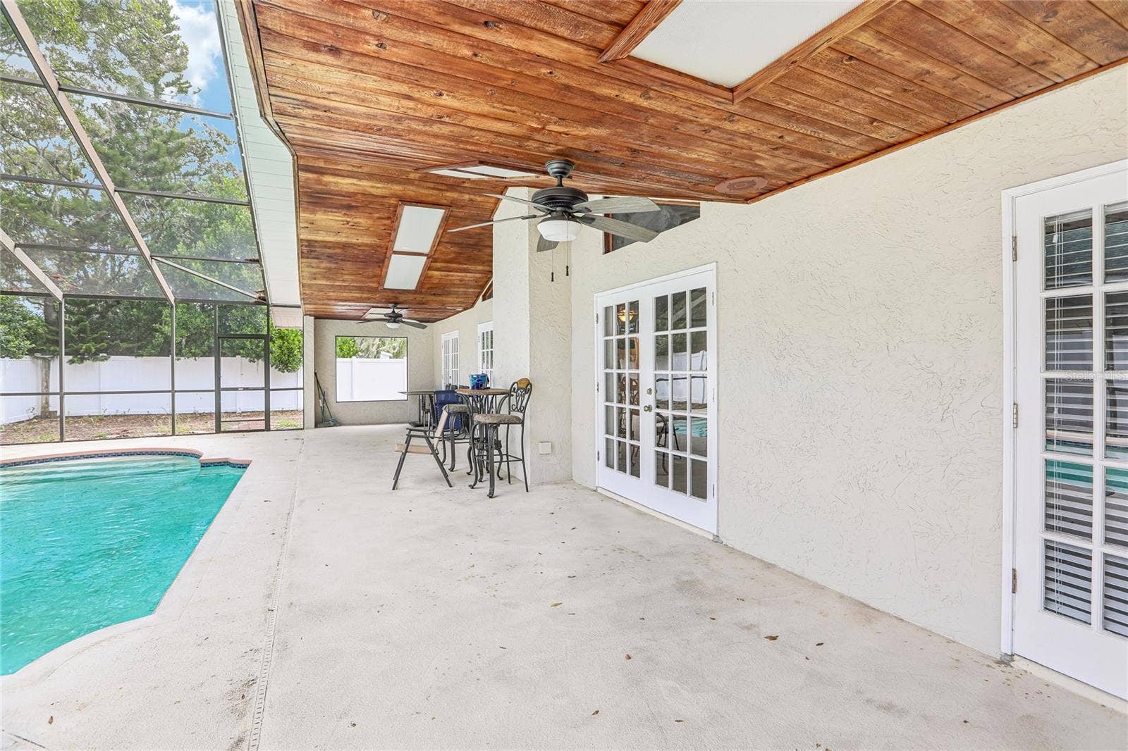 700 13TH COURT SW, Largo, FL 33770 700 13TH COURT SW, Largo, FL 33770
