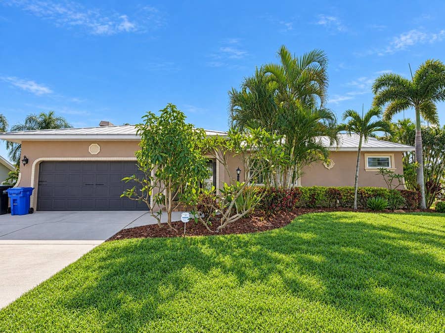 Property photo for 816 EAGLE LANE, Apollo Beach, FL