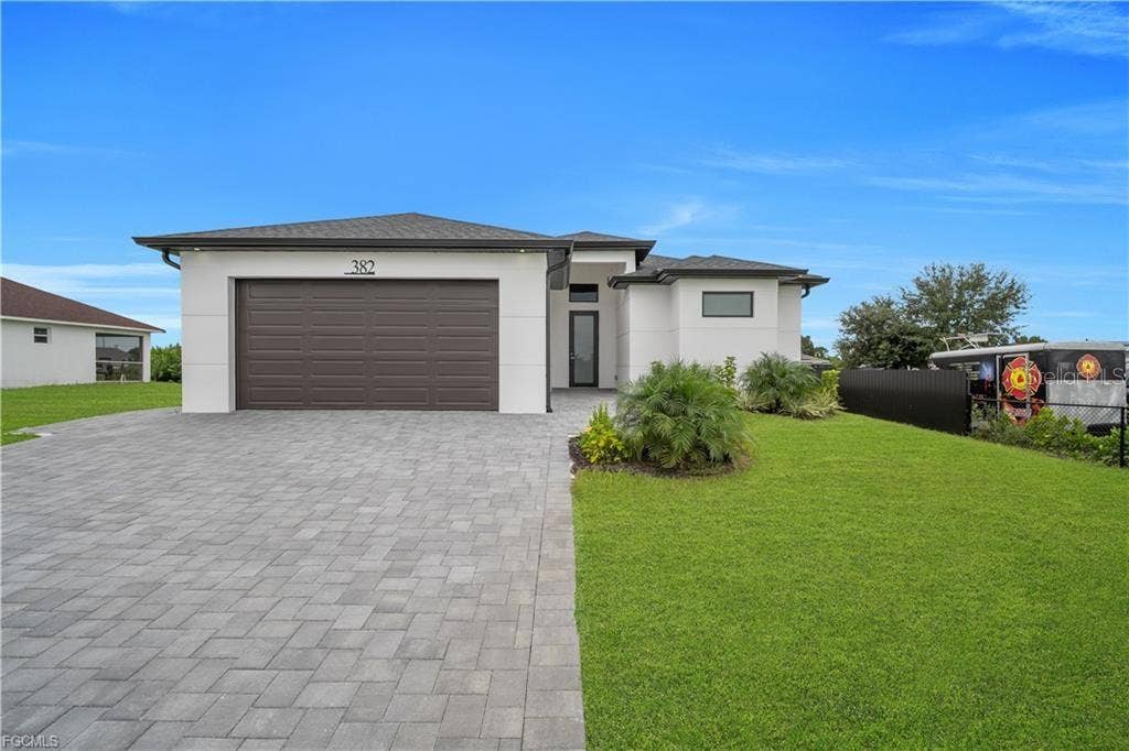 382 PAULINE AVE, Lehigh Acres, FL 33974