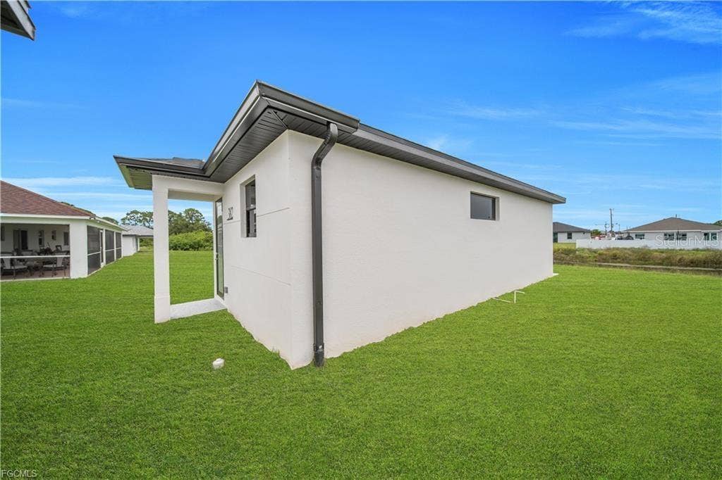 382 PAULINE AVE, Lehigh Acres, FL 33974