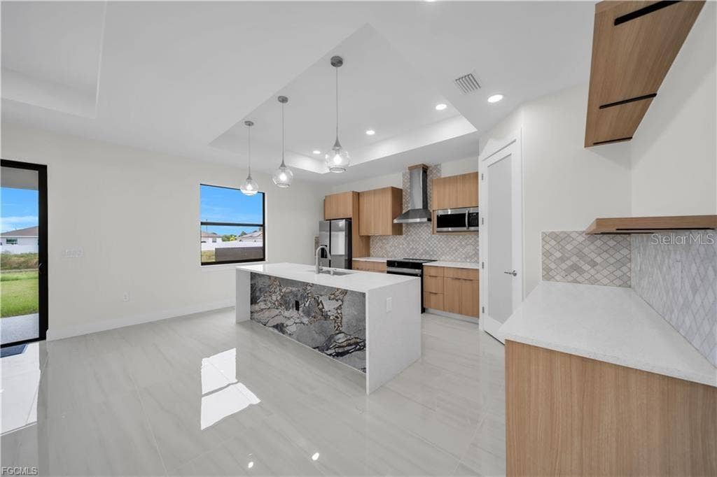 382 PAULINE AVE, Lehigh Acres, FL 33974