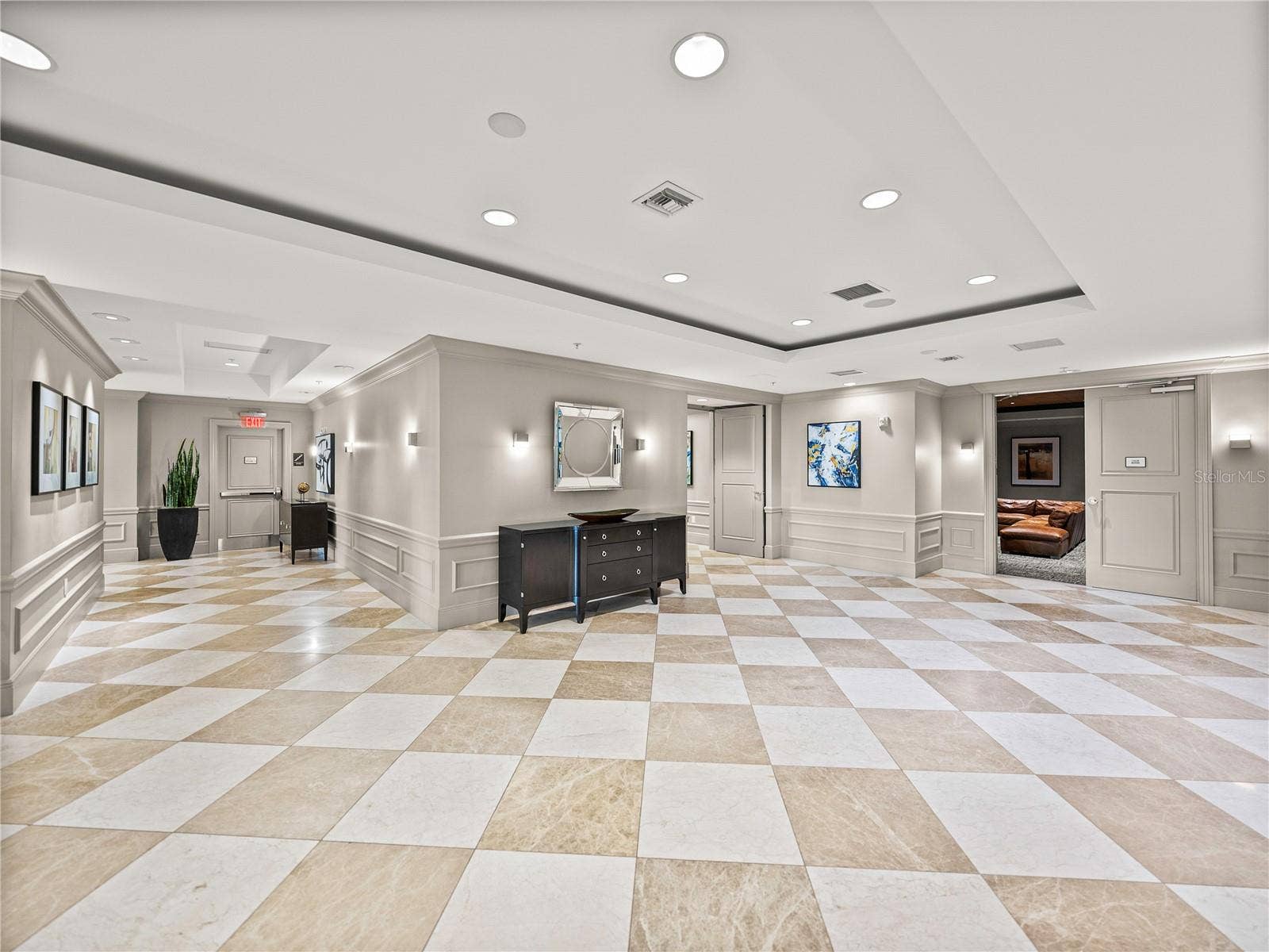 450 KNIGHTS RUN AVENUE, #405, Tampa, FL 33602 450 KNIGHTS RUN AVENUE, #405, Tampa, FL 33602