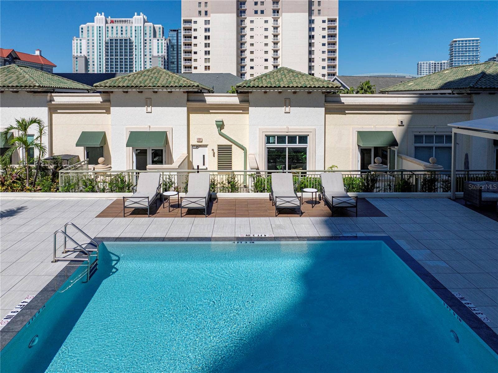 450 KNIGHTS RUN AVENUE, #405, Tampa, FL 33602 450 KNIGHTS RUN AVENUE, #405, Tampa, FL 33602
