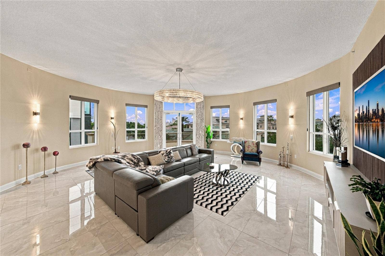 450 KNIGHTS RUN AVENUE, #405, Tampa, FL 33602 450 KNIGHTS RUN AVENUE, #405, Tampa, FL 33602