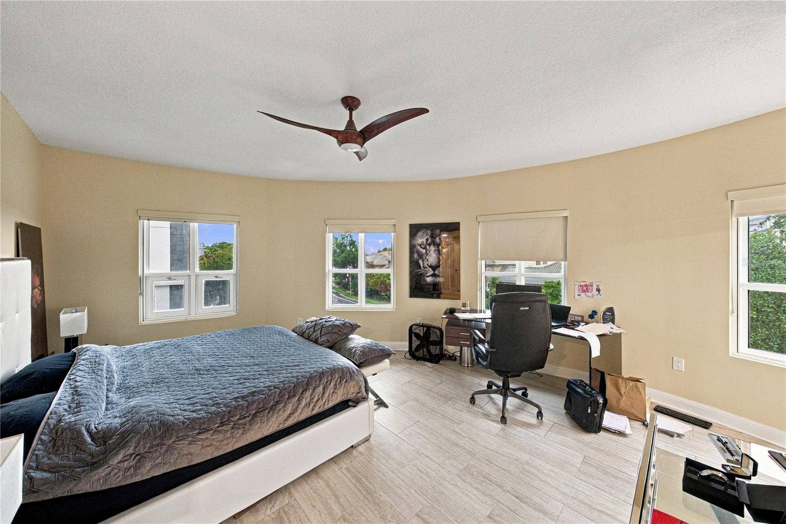 450 KNIGHTS RUN AVENUE, #405, Tampa, FL 33602 450 KNIGHTS RUN AVENUE, #405, Tampa, FL 33602