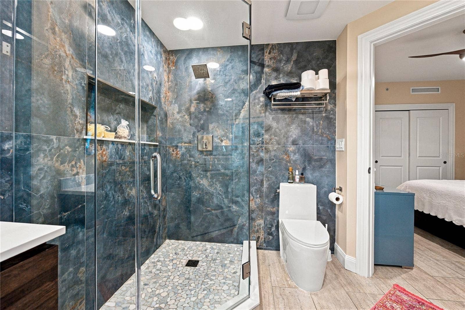 450 KNIGHTS RUN AVENUE, #405, Tampa, FL 33602 450 KNIGHTS RUN AVENUE, #405, Tampa, FL 33602