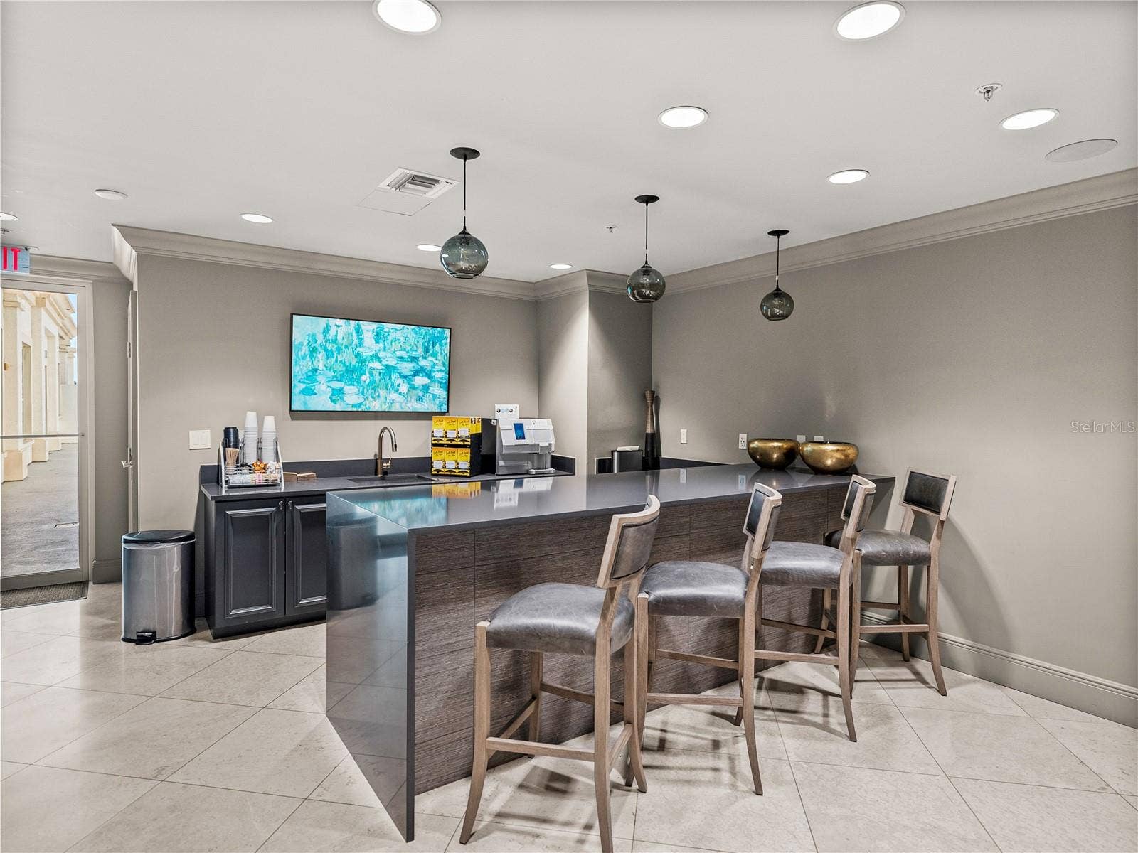 450 KNIGHTS RUN AVENUE, #405, Tampa, FL 33602 450 KNIGHTS RUN AVENUE, #405, Tampa, FL 33602