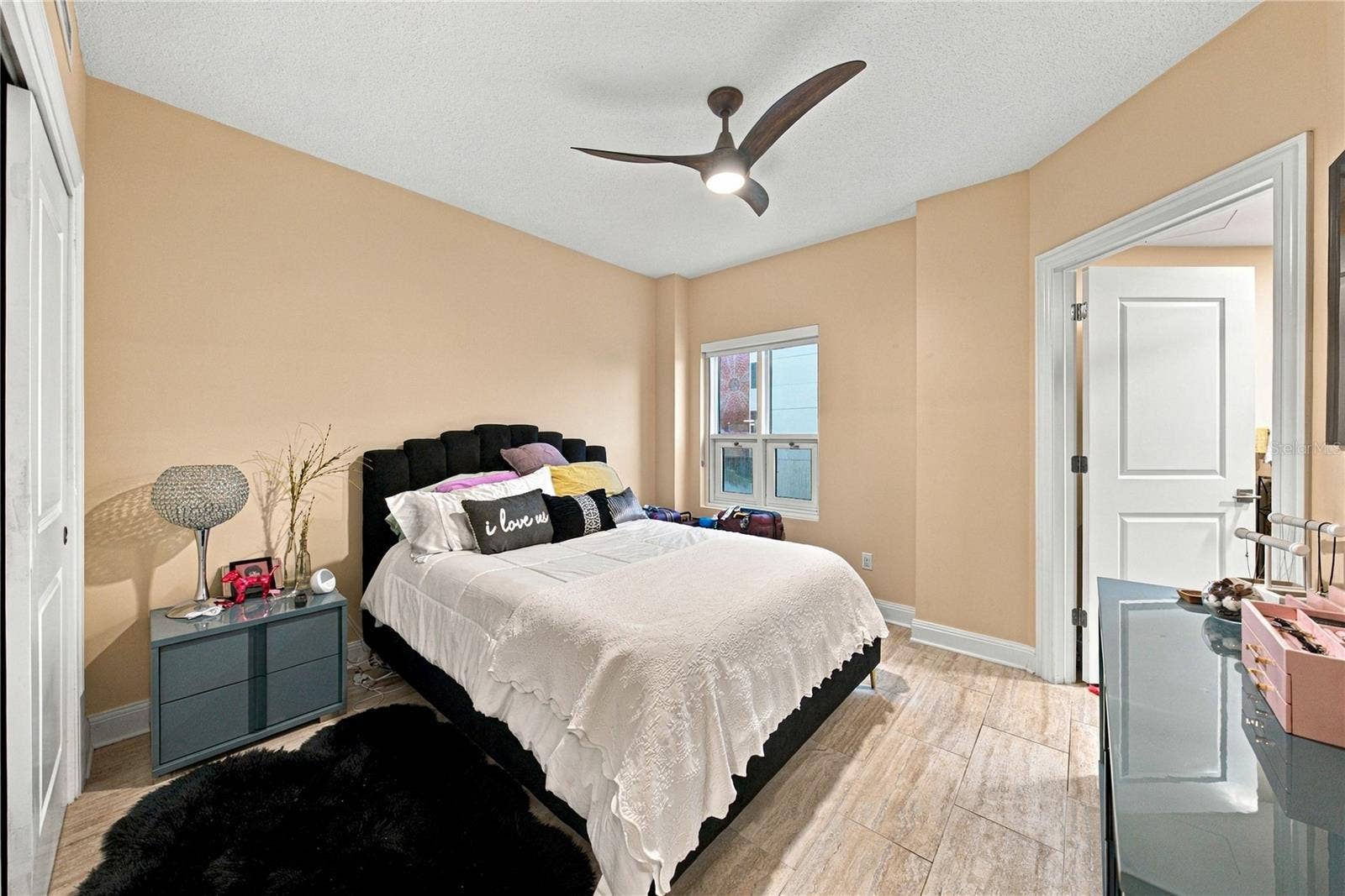 450 KNIGHTS RUN AVENUE, #405, Tampa, FL 33602 450 KNIGHTS RUN AVENUE, #405, Tampa, FL 33602
