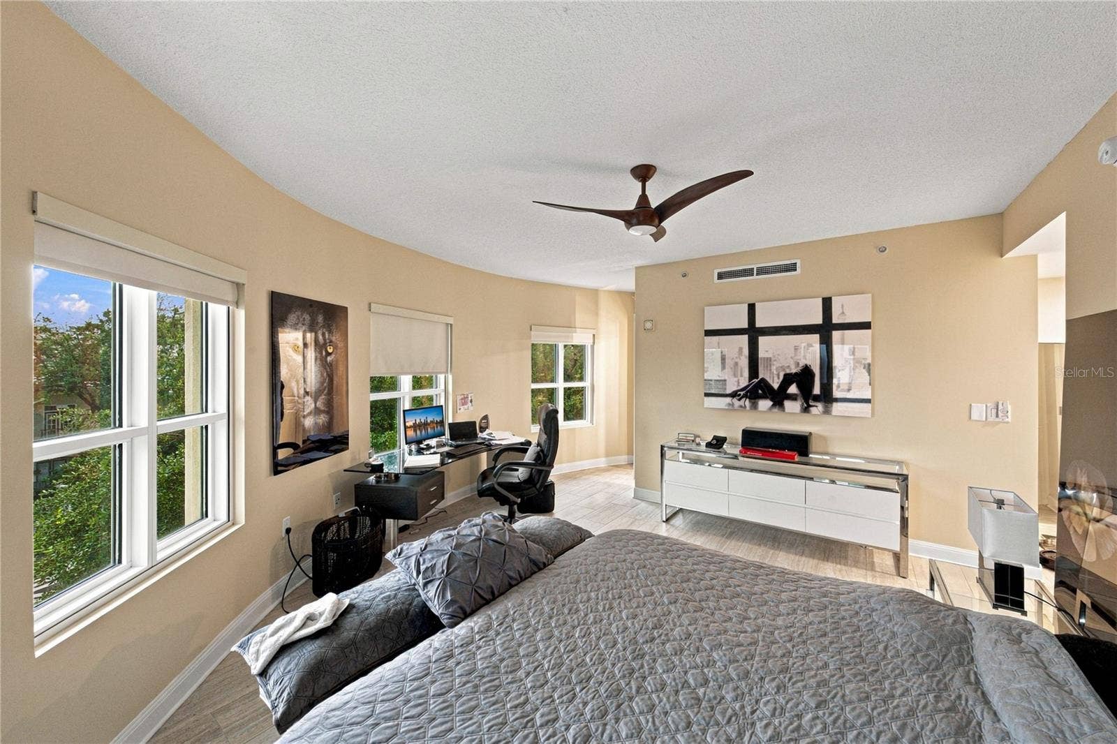 450 KNIGHTS RUN AVENUE, #405, Tampa, FL 33602 450 KNIGHTS RUN AVENUE, #405, Tampa, FL 33602