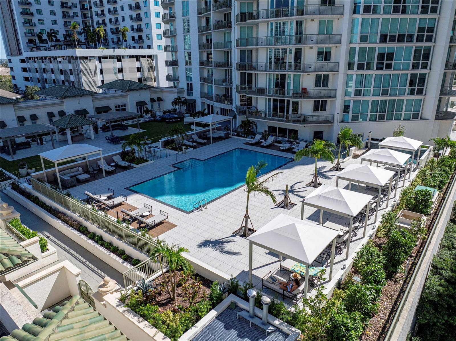 450 KNIGHTS RUN AVENUE, #405, Tampa, FL 33602 450 KNIGHTS RUN AVENUE, #405, Tampa, FL 33602