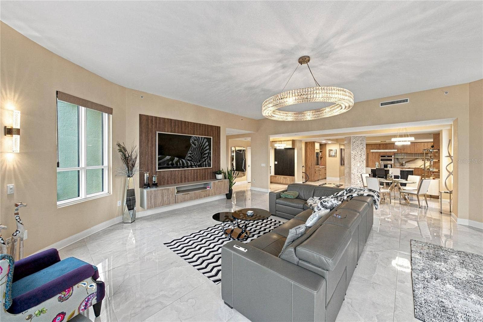 450 KNIGHTS RUN AVENUE, #405, Tampa, FL 33602 450 KNIGHTS RUN AVENUE, #405, Tampa, FL 33602